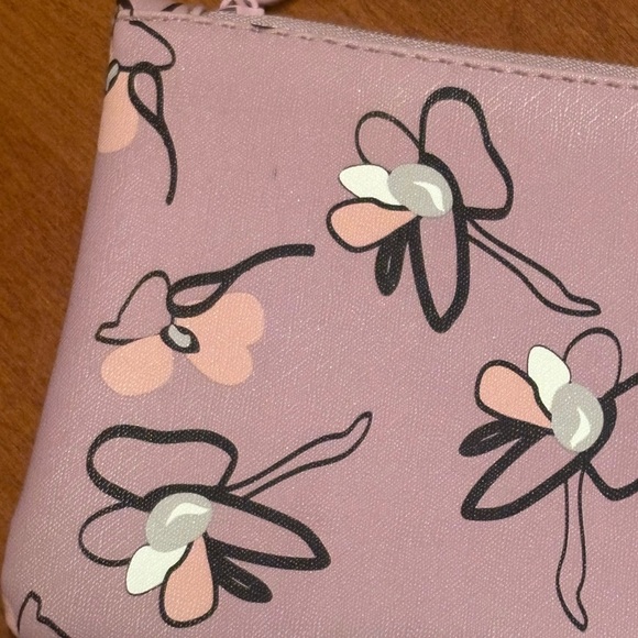 Ipsy Glam Pink Floral Pink Makeup Bag - Picture 2 of 6